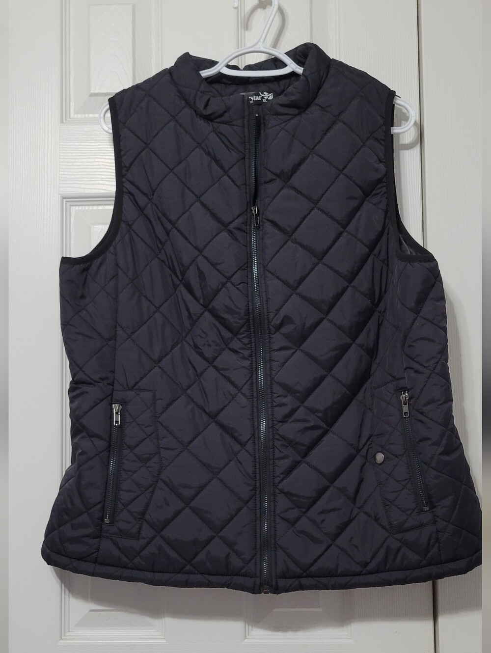 Quilted Sleeveless Vest - Black